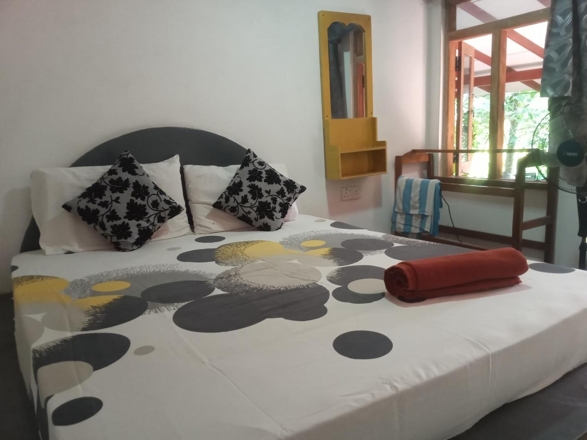 Angry Birds Homestay Habarana Luaran gambar